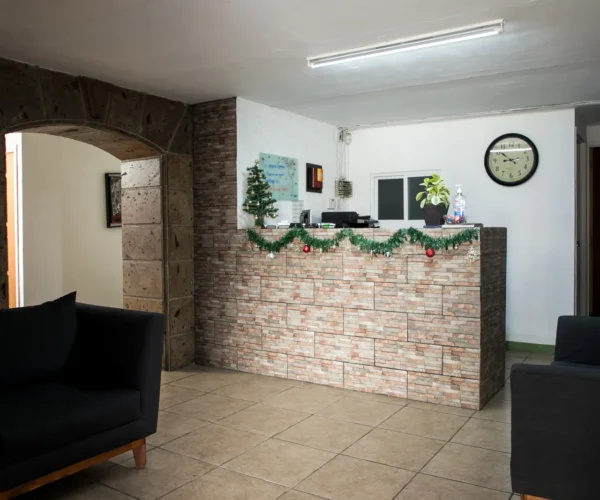 Sala de espera en Gomac Expo Guadalajara, oficinas en renta en Guadalajara