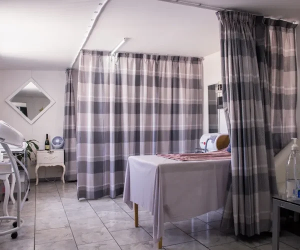 Cabina de estética en Gomac Galerías, oficinas en renta en Guadalajara