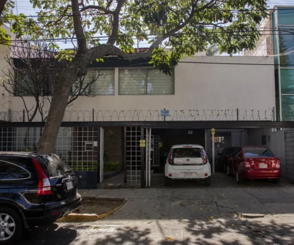 Fachada en Gomac Ladrón de Guevara, oficinas en renta en Guadalajara