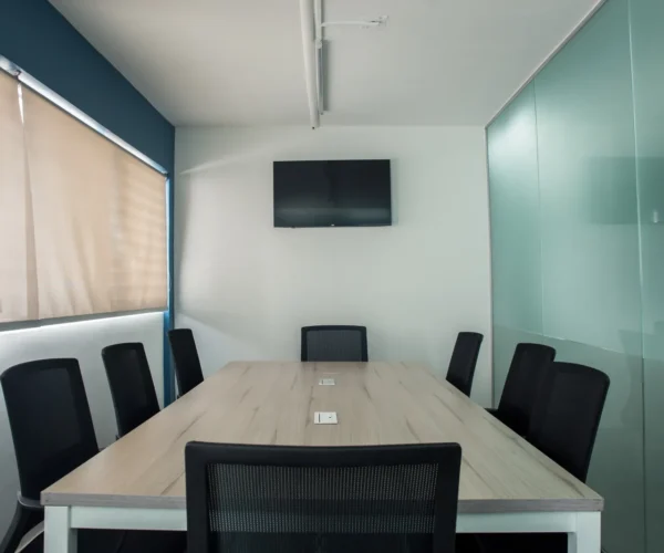 Sala de juntas privada en Gomac Naciones Unidas, oficinas en renta en Guadalajara