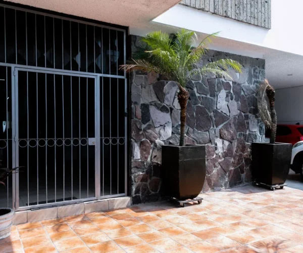 Acceso en Gomac Niños Héroes, oficinas en renta en Guadalajara