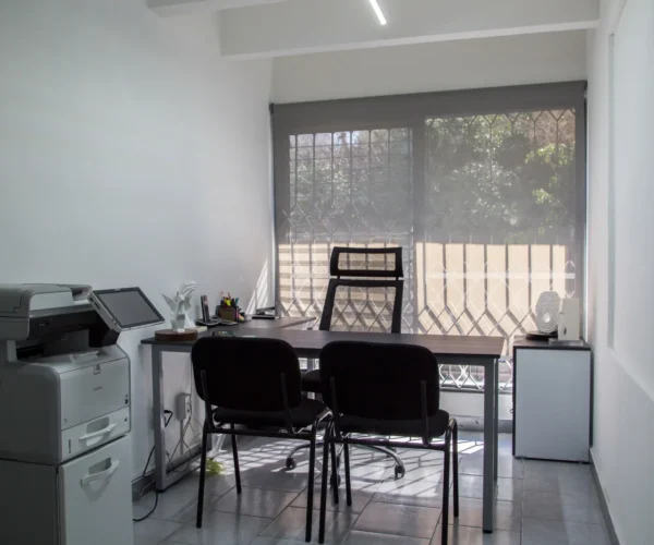 Oficina privada equipada en Gomac Plaza del Sol, oficinas en renta en Guadalajara