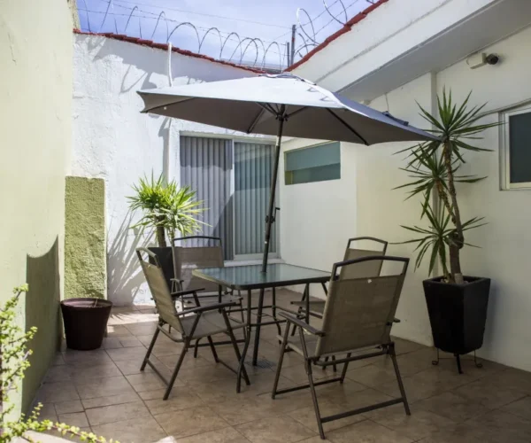 Patio con comedor en Gomac Providencia, oficinas en renta en Guadalajara