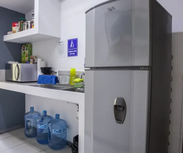 Cocineta en Gomac Providencia, oficinas en renta en Guadalajara